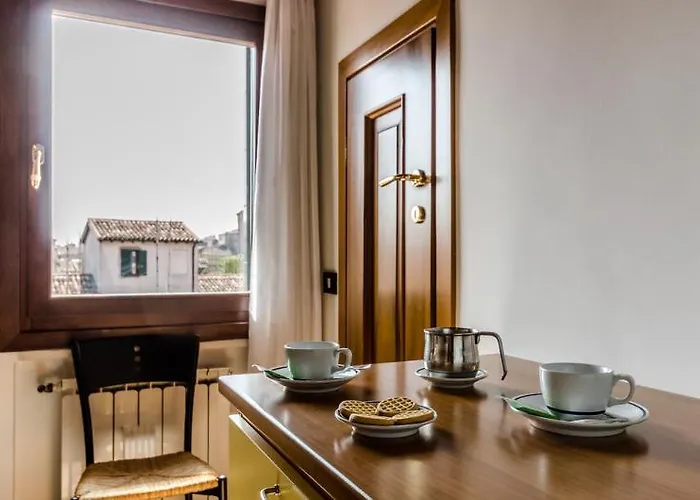 Venice Apartments Hotel